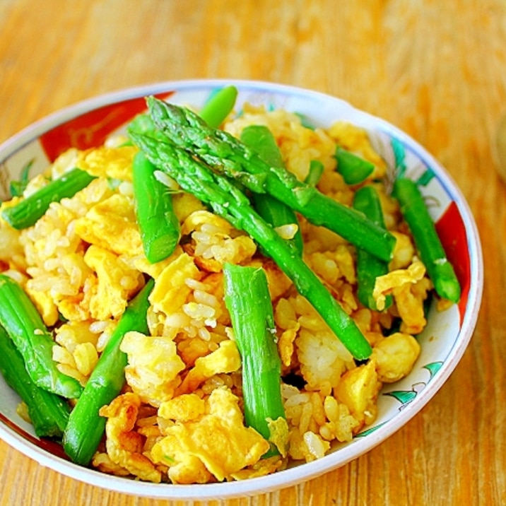 卵とアスパラの炒飯＊粉末醤油でパラパラ